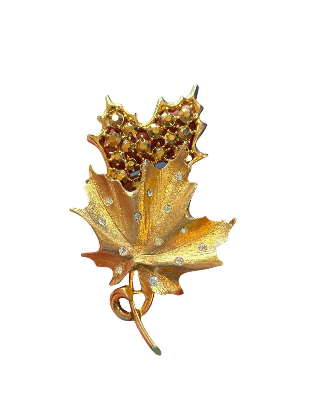 Vintage Sarah Coventry Maple Leaf Brooch Gold Tone Rhinestone Autumn 60/70s